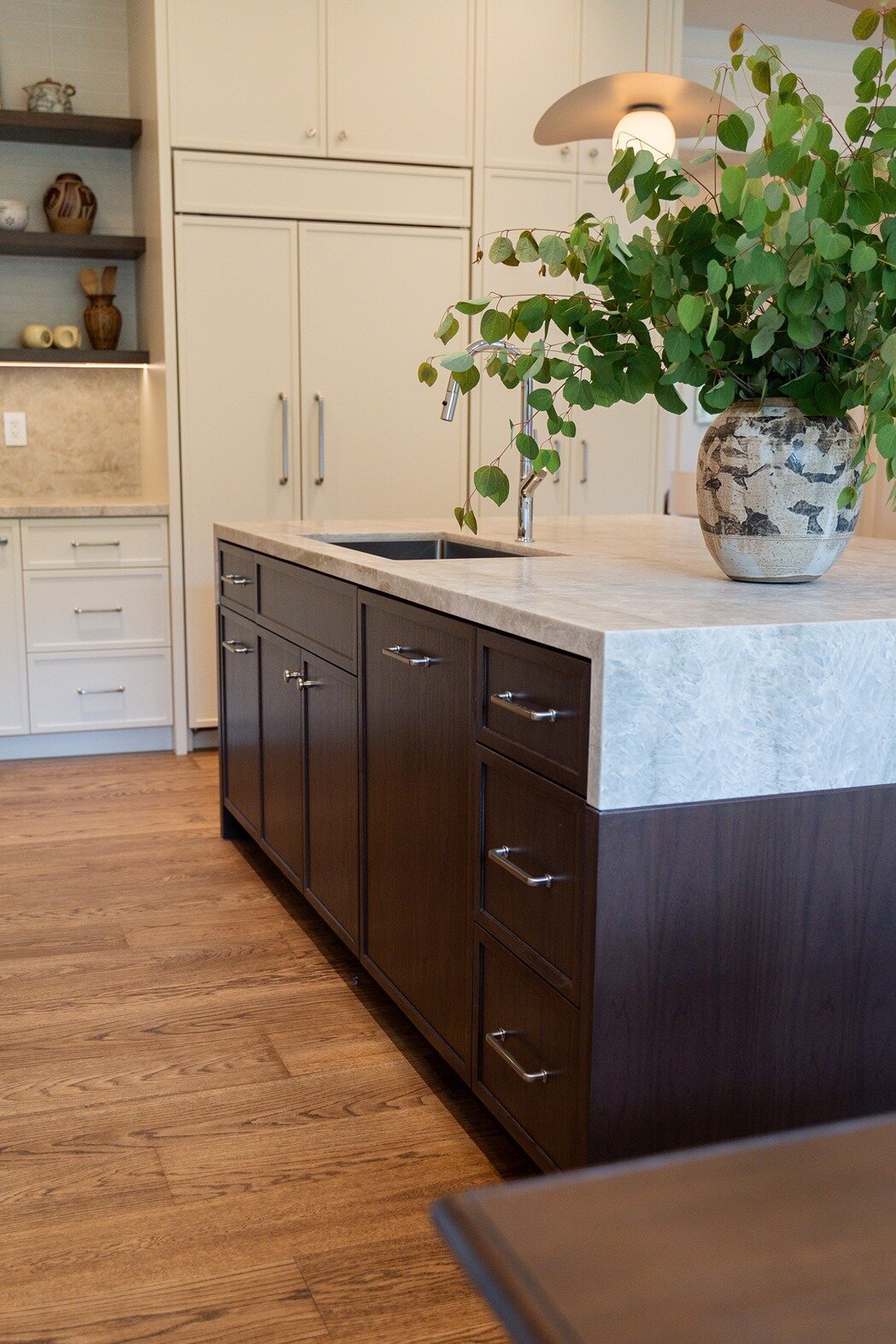 Kitchen-Island-Marble-Countertop