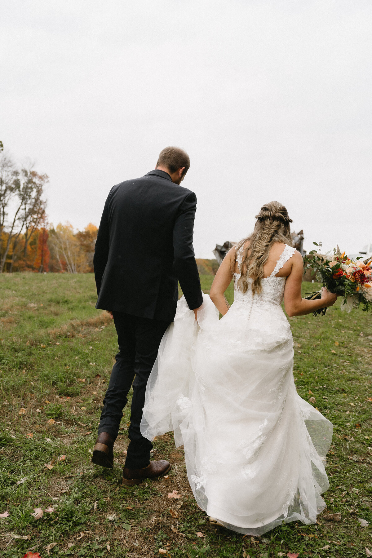 documentary-true-to-tone-midwest-wedding-photographer