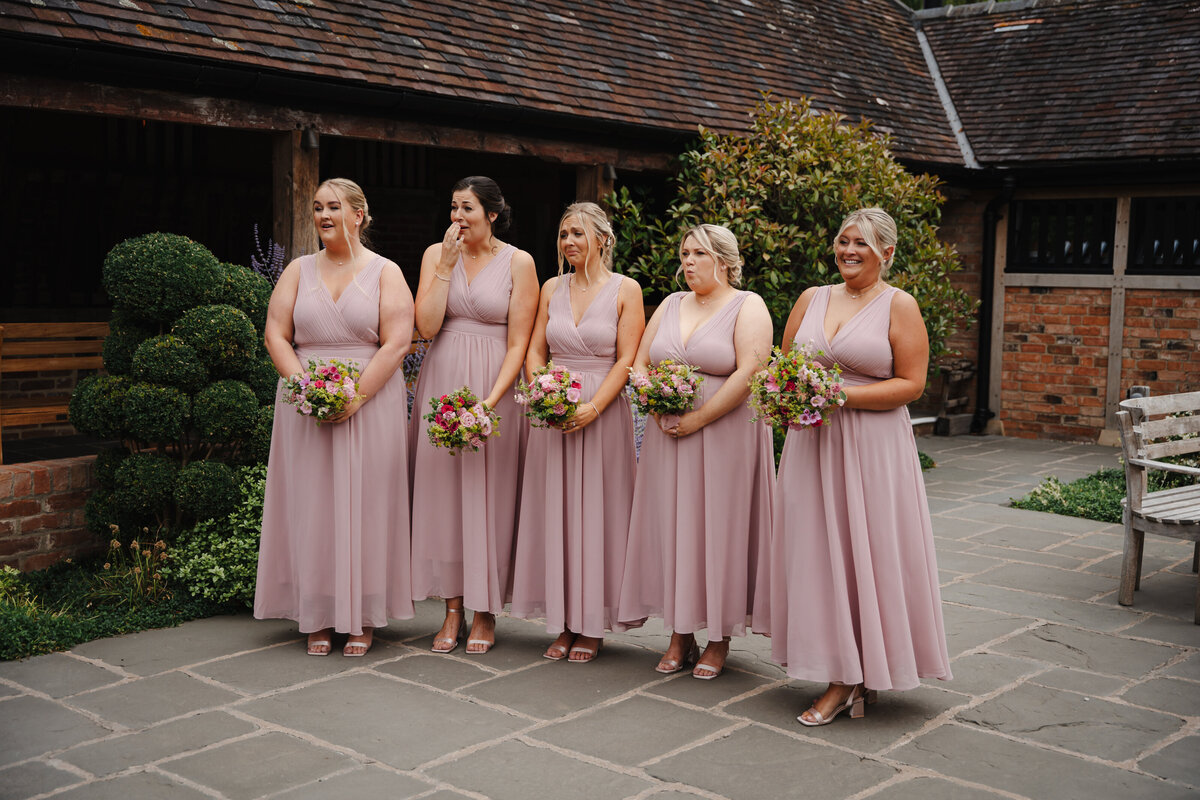 GraceDovePhotography_Matt&EmmaWedding_barnsandyardwedding-36