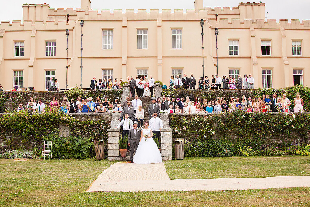 pro-story-photography-pentillie-house-group-photo