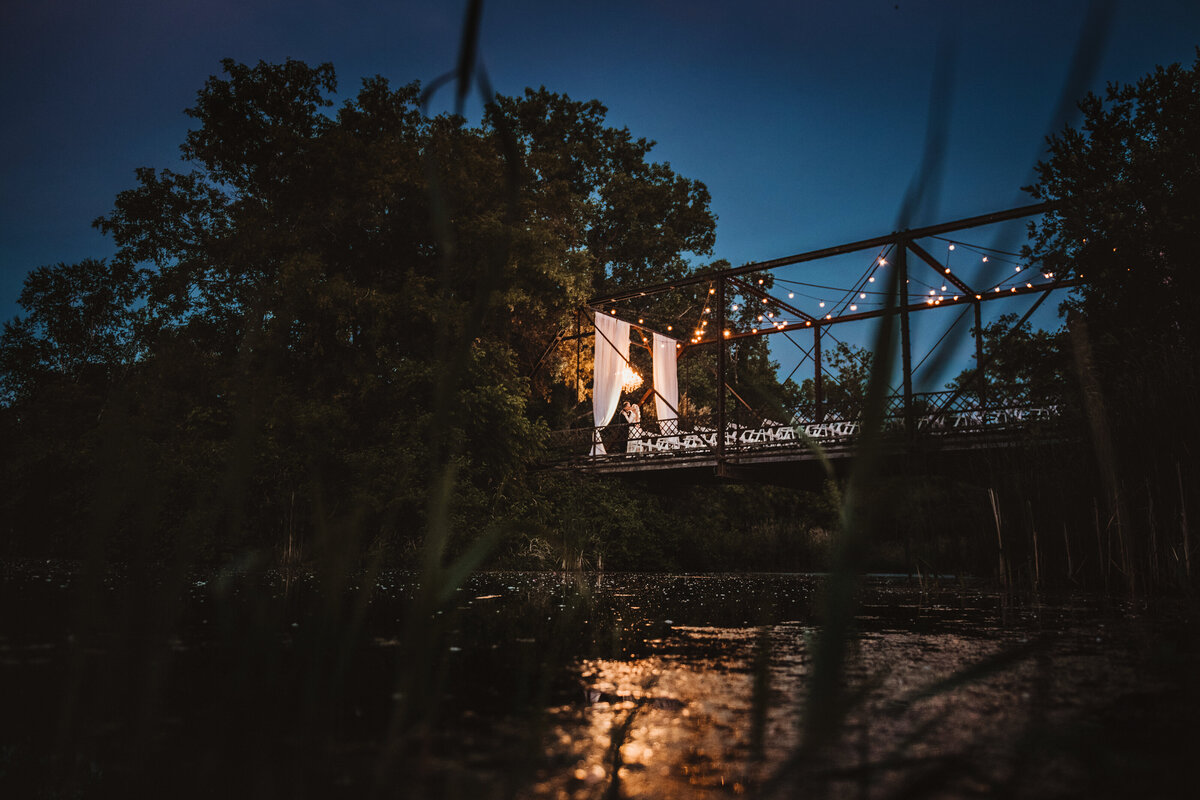 Green Bay, Appleton, Door County, Milwaukee, Madison wedding photographer