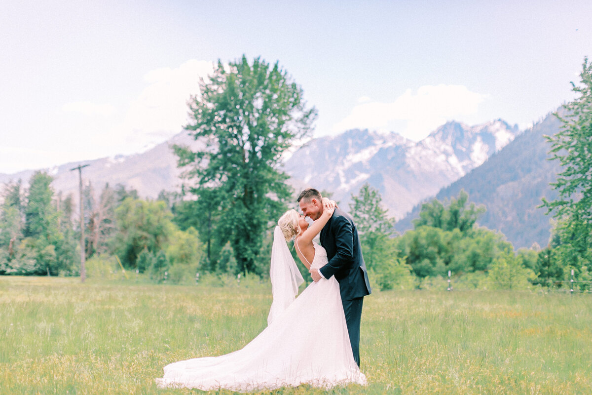 Leavenworth Mountain Wedding, Seattle Wedding Photographer (24)