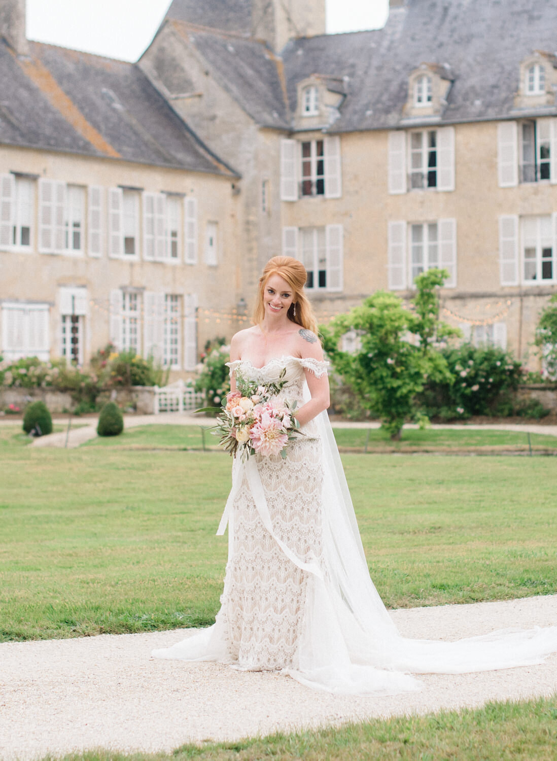Normandy chateau destination wedding - Harriette Earnshaw Photography-021