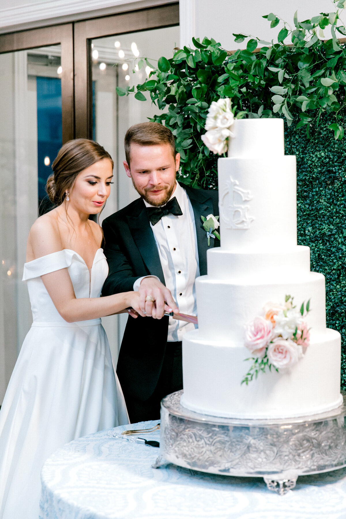 Lexi Broughton & Garrett Greer Wedding at Dove Ridge Vineyards | Sami Kathryn Photography | Dallas Wedding Photography-185