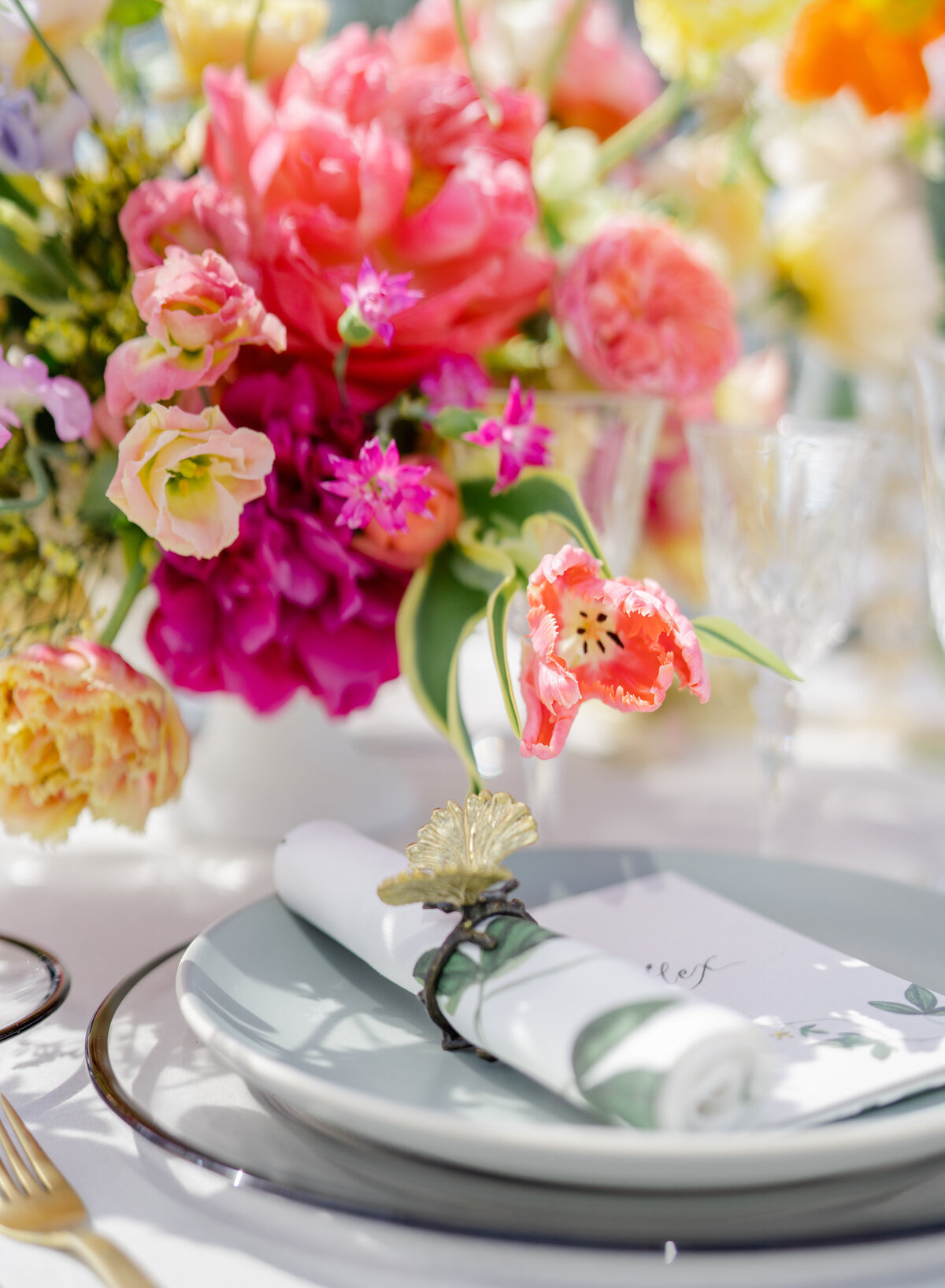 41-rebecca-yale-tuscany-floral-wedding-borgo-finocchieto