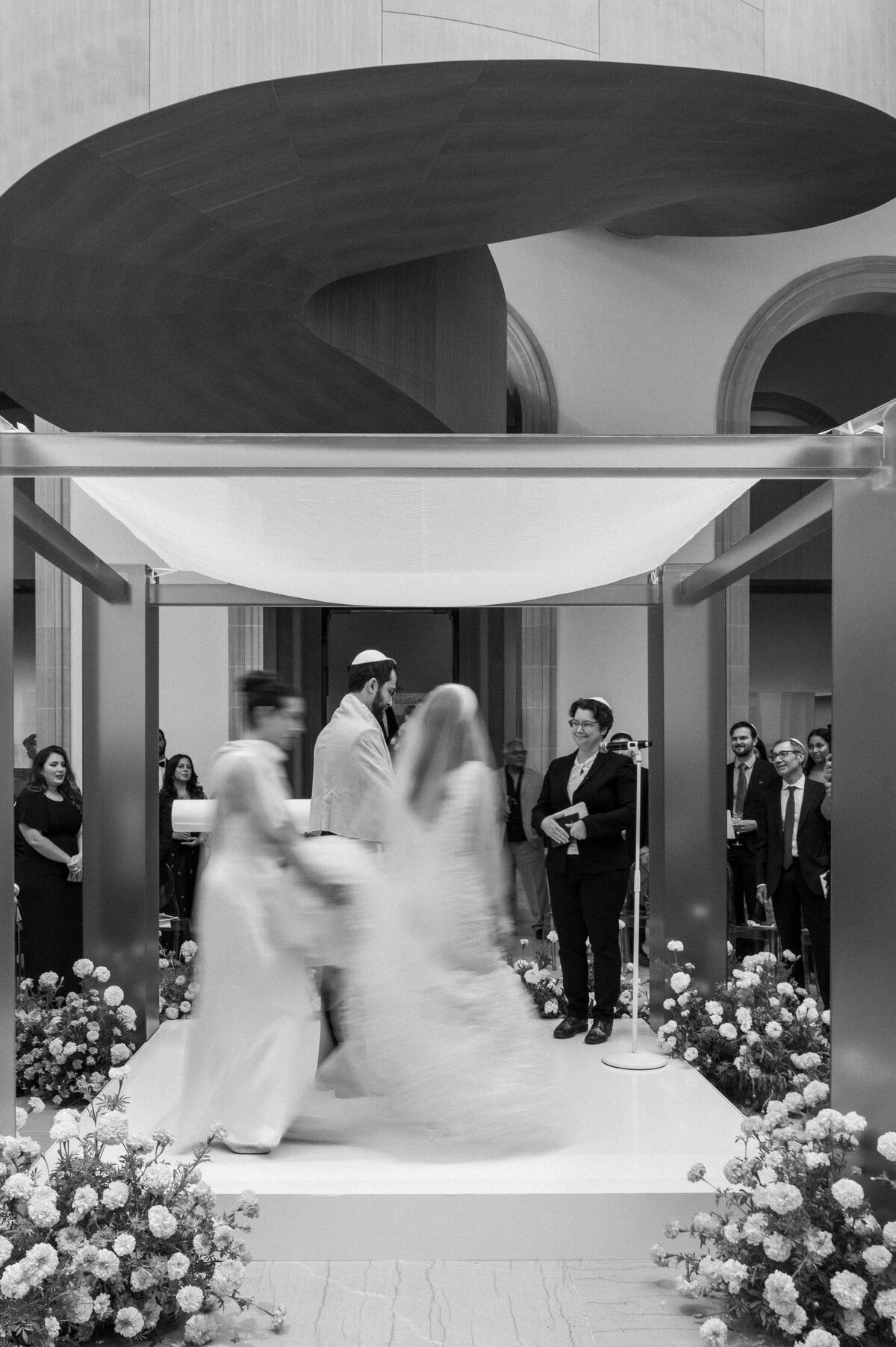 515-Art-Gallery-of-Ontario-AGO-Toronto-Canada-Zoe-Greg-Wedding-21