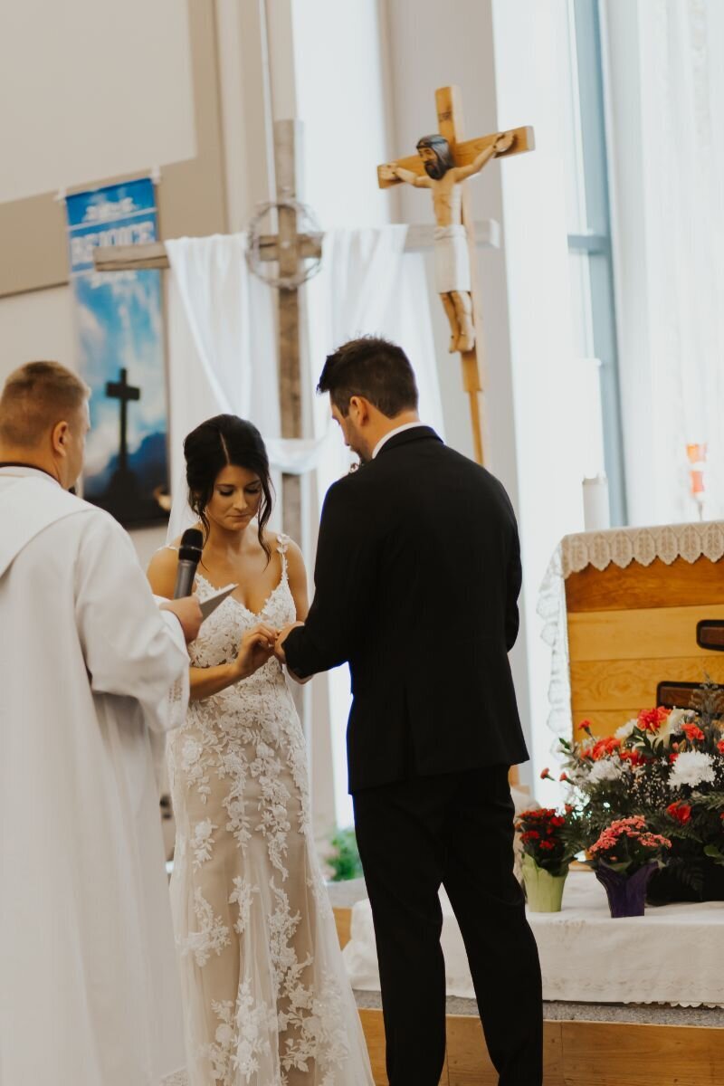 Edmonton-Wedding-Photographer-Church-18