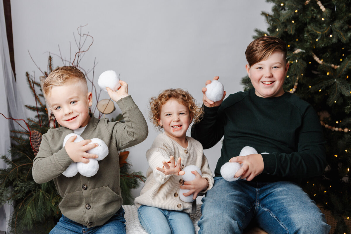 Christmas-mini-session-Chelsey-Kae-Photography-2025-5531