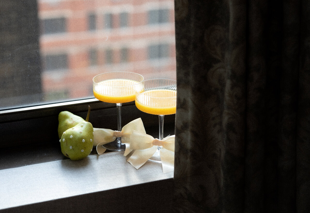 terrace-nyc-wedding-elegant-couple-16