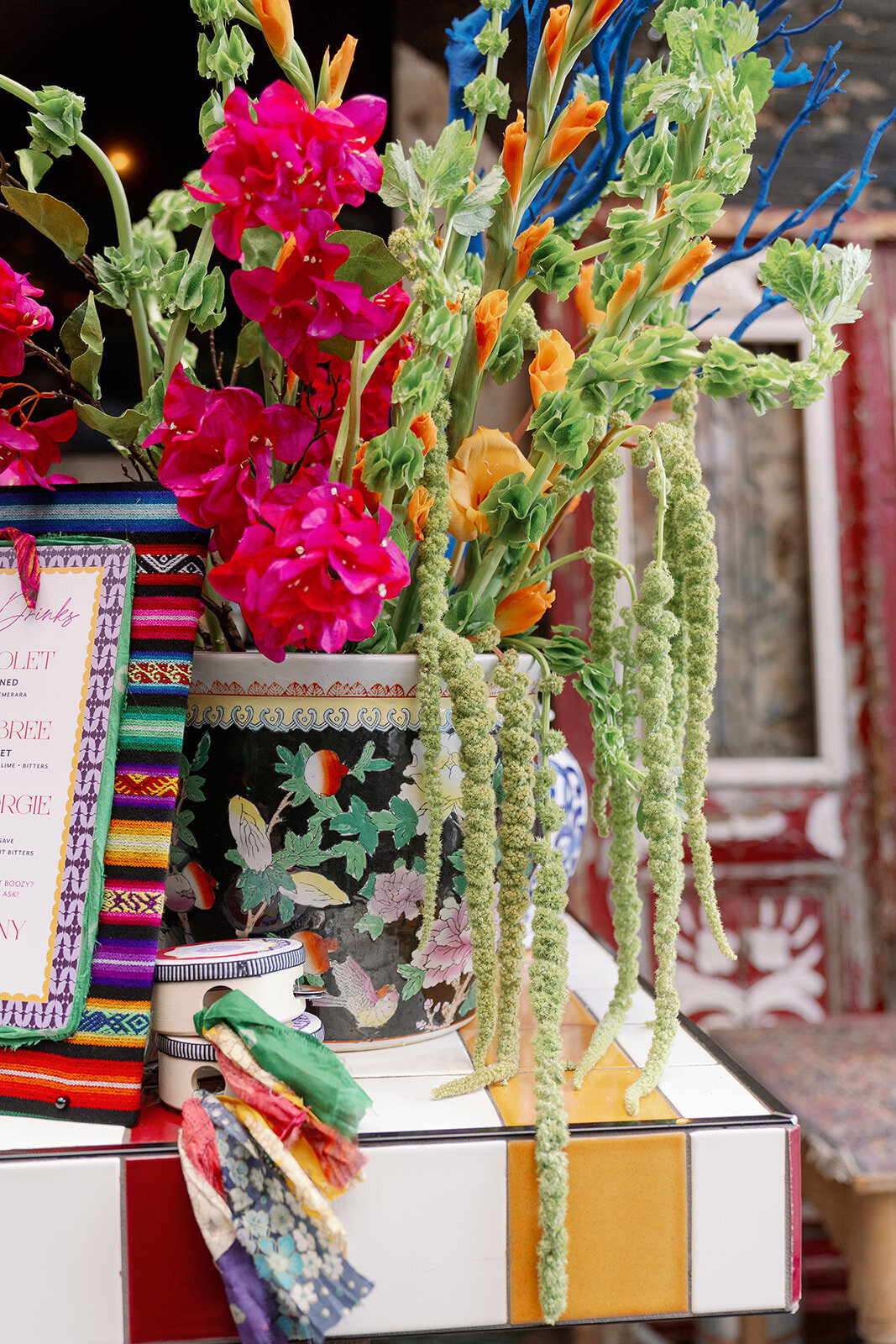 daring bold luxury wedding flowers