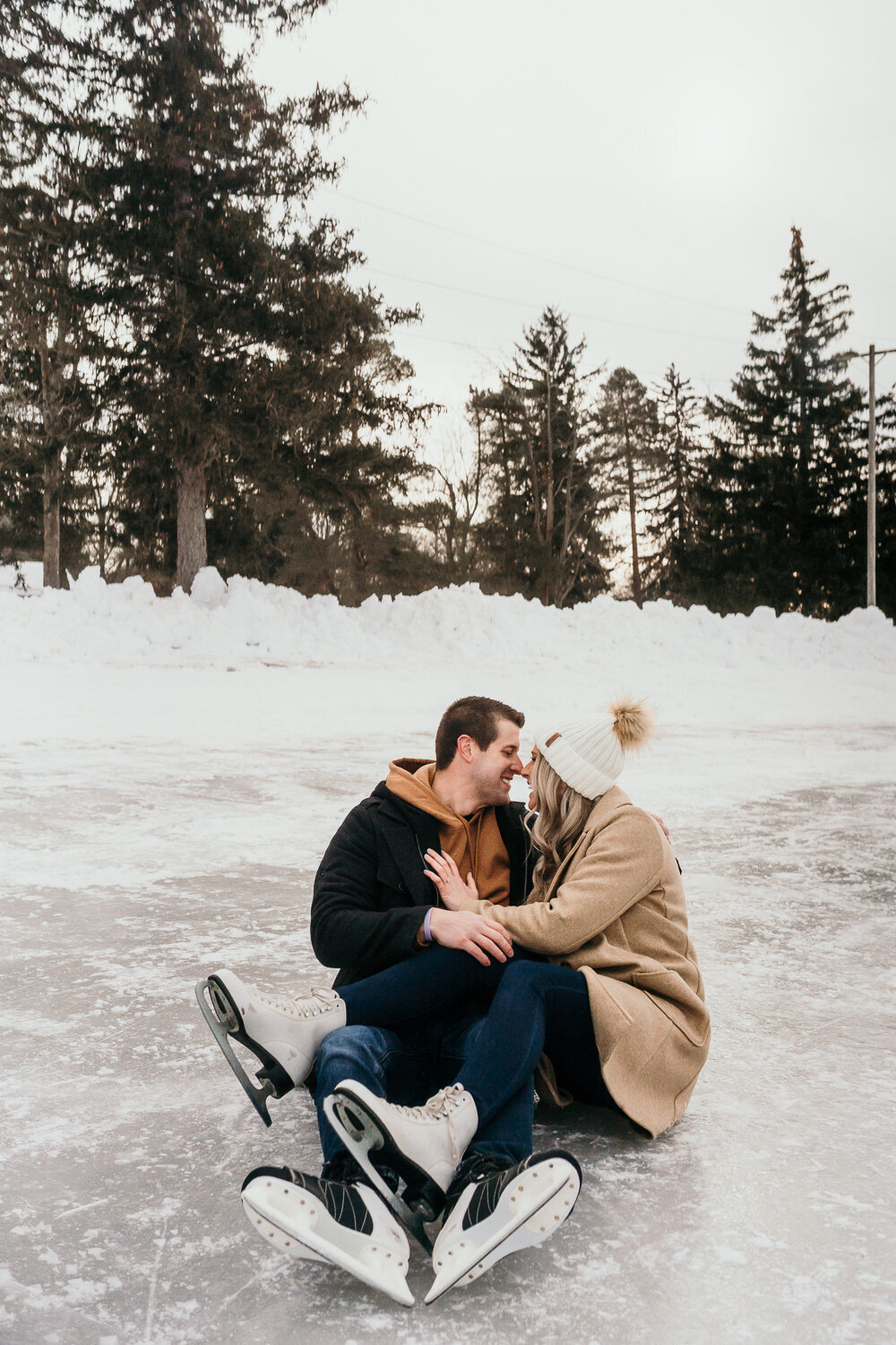 Buffalo-NY-Winter-Engagement_photoshoot-6