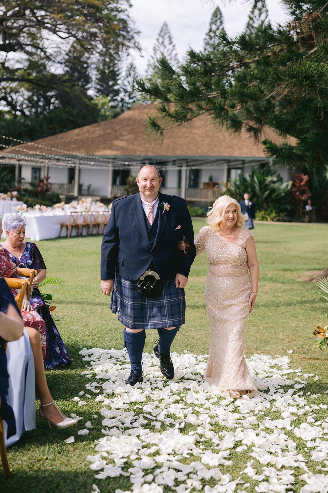 Maui-Hawaii-Wedding-Timeless-Elegance-Bre-Jane-Photography-13