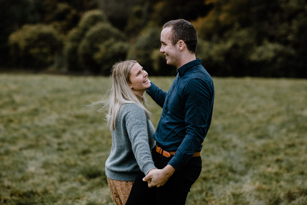 forlovelse_parfoto_charlottechristensen_jæren_Kleppeloen-01