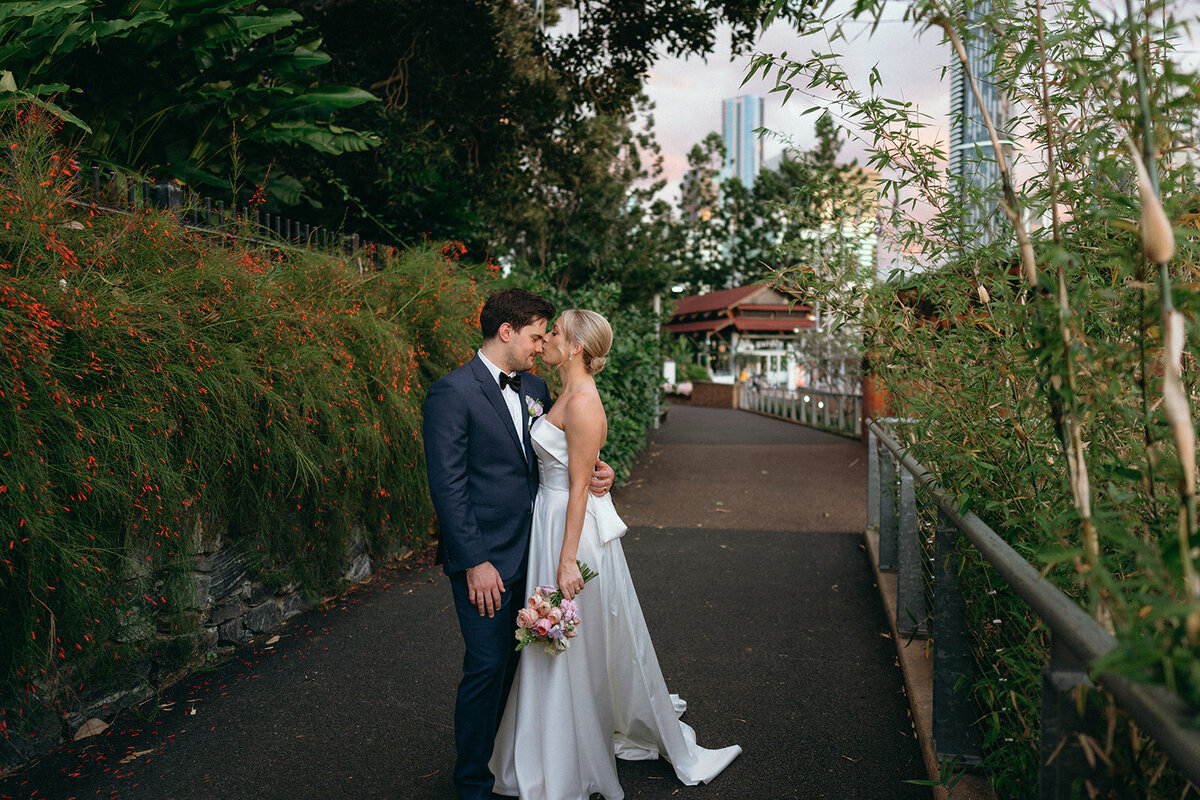 Hannah & Dom - The Garden Room-451_websize