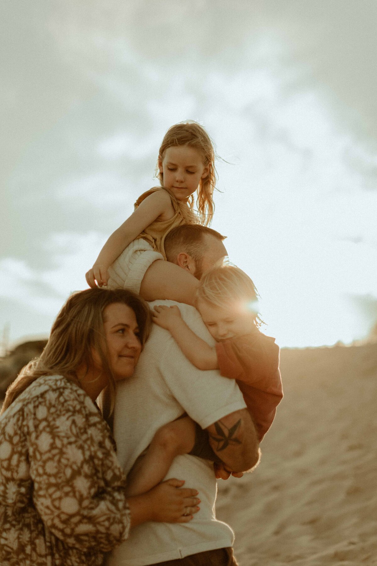 emmawandphotography_bundneena_kurnell_motherhood_sutherlandshirephotographer_cronullaphotographer_motherhood_sydneymotherhoodphotographer_royalnationalpark_familyphotographer_sutherlandshirefamilyphotographer_cronullafamilyphotographer_beachshoot_beachfamilysession_vanlife_urbanfamilyphotographer