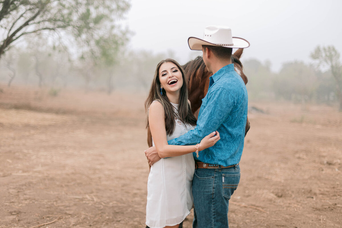Texas-San-Antonio-Austin-Houston-Wedding-Photographer-Engagement-JL-Farm_0096