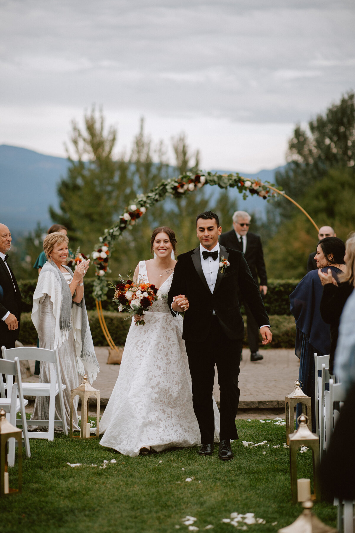 ElizabethMaguirePhoto-Skamania-Lodge-Wedding-21