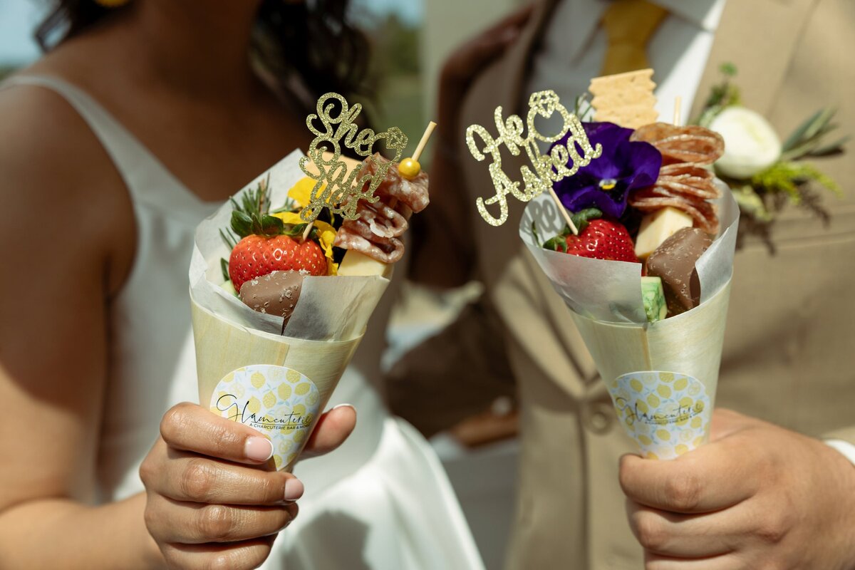 Katherine-Krakowski-Barnswallow-David-Girard-Sacramento-Weddings-Layout_0042-min