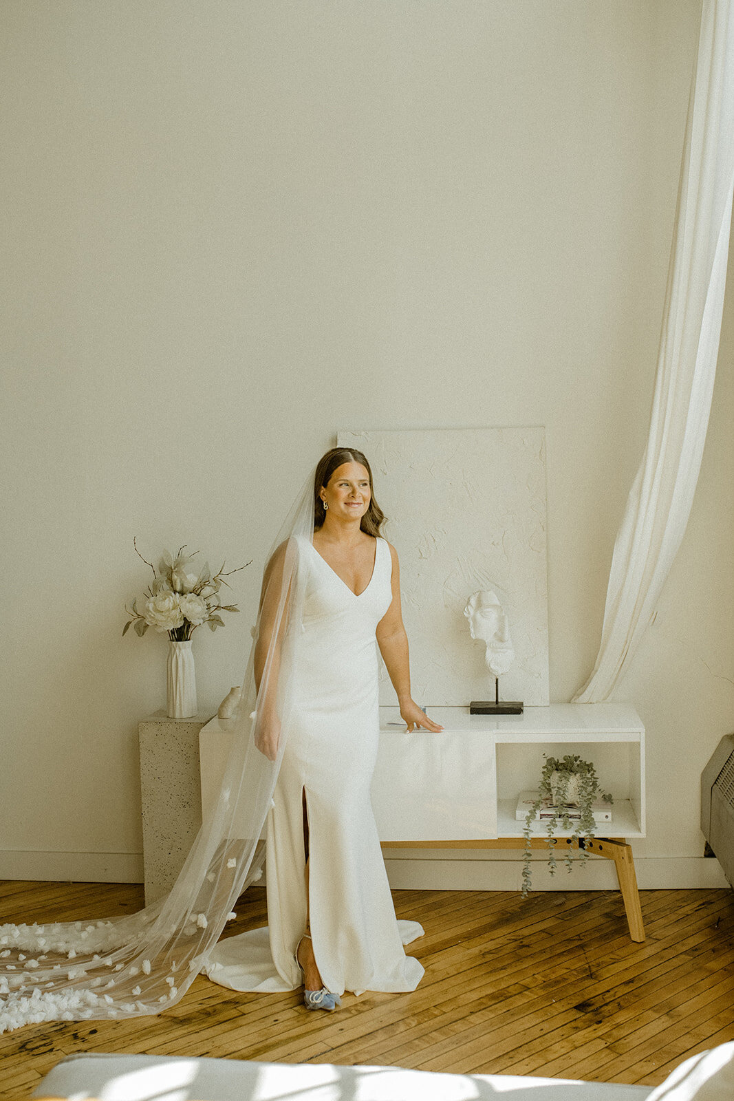 a-toronto1905-wedding-getting-ready-lovt-studio-the-symes-