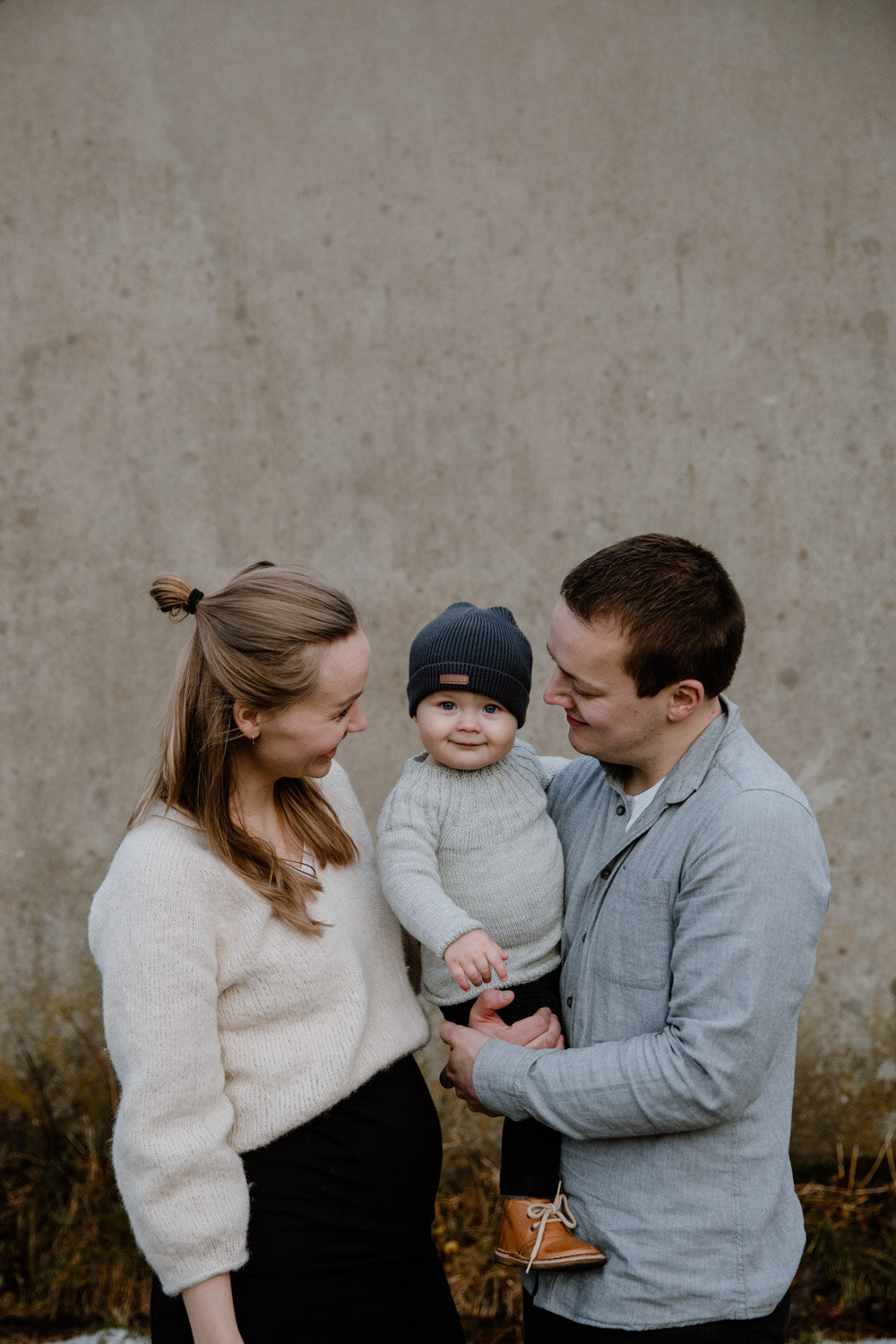 familie_hjemme_studio_Oslo_fotografering_ute_charlottechristensen_familieportrett3