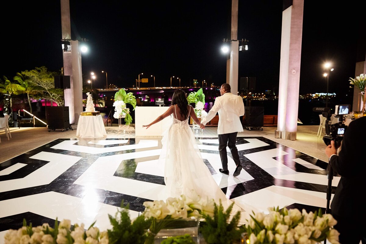 Miami Perez Art Museum Wedding Reception First Dance