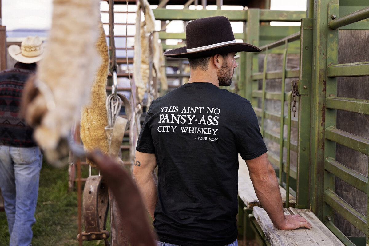 Shanna-Mae-Photography-Montana-Photographer-Business-Lifestyle-Willies-Distillery027