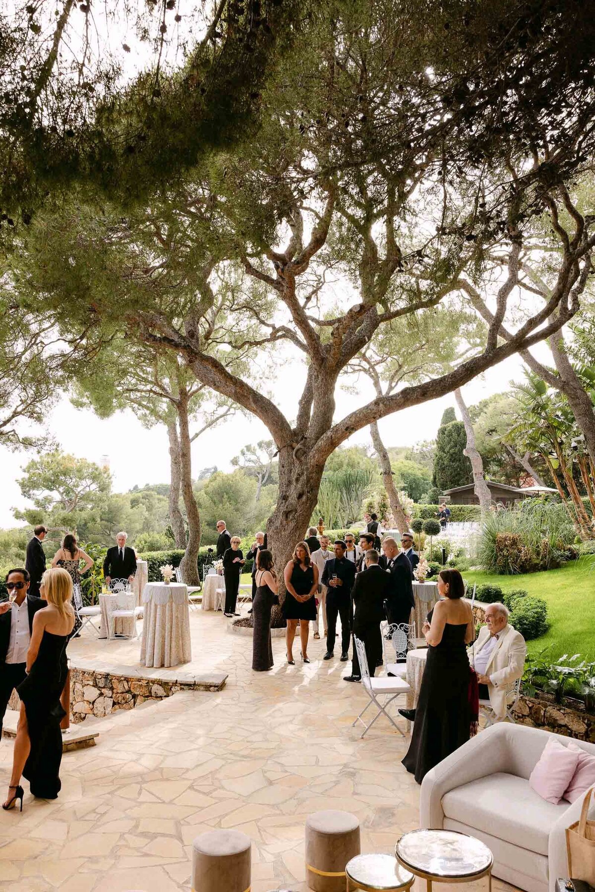 wedding at four seasons hotel cap ferrat france 41