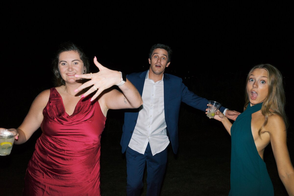 wedding-guests-surprised-by-photographer