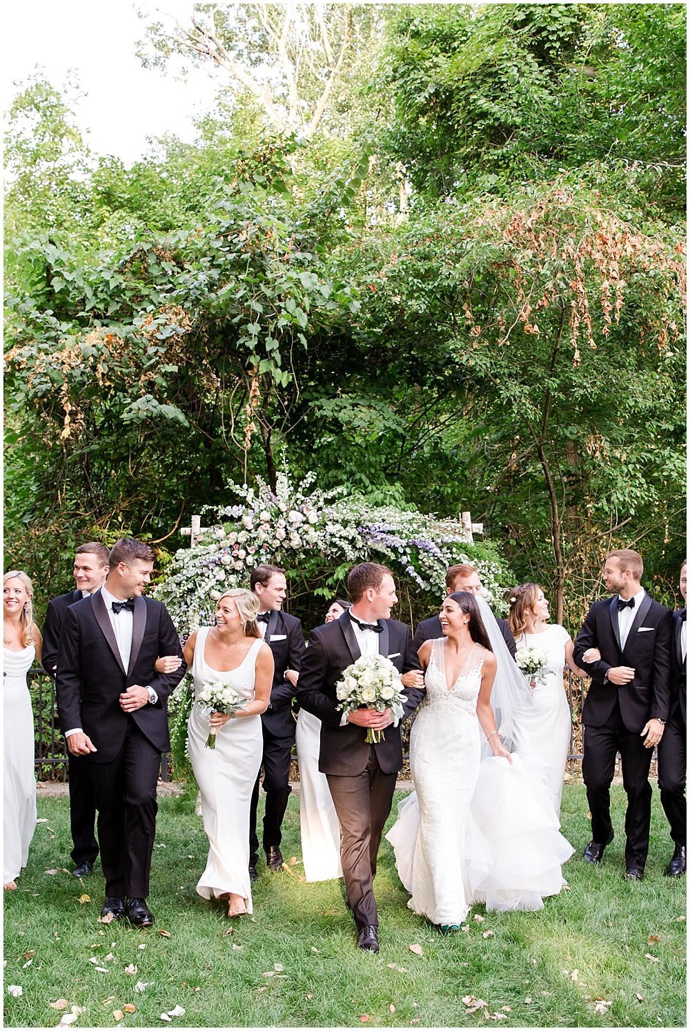 Summer-Outdoor-Terrace-Laurel-Hall-Indianapolis-Wedding-Danielle-Harris-Photography- Jessica-Dum-Wedding-Coordination-photo__0019