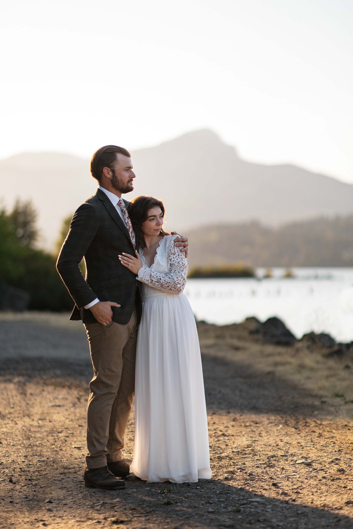 columbia-river-gorge-elopement-government-cove-oregon-17