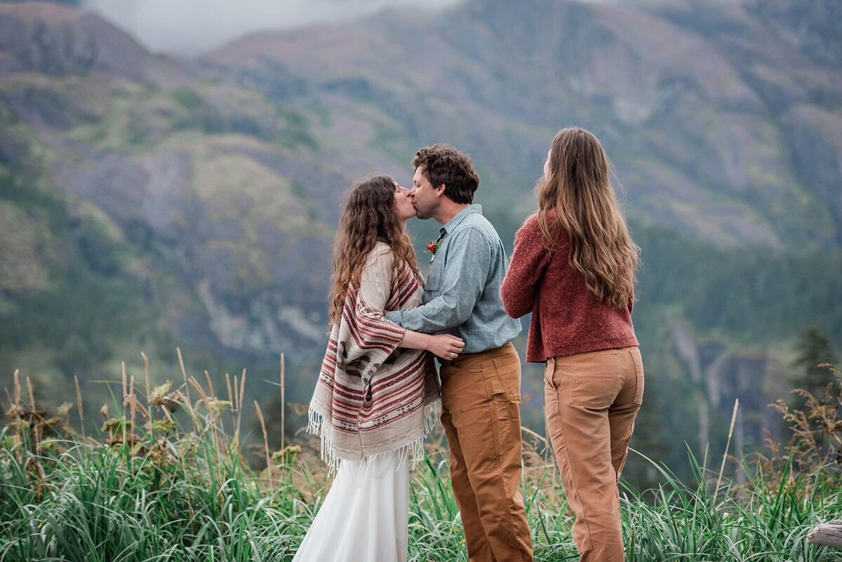 seward-wedding-venues-and-lodging-with-outdoor-ceremony-sites