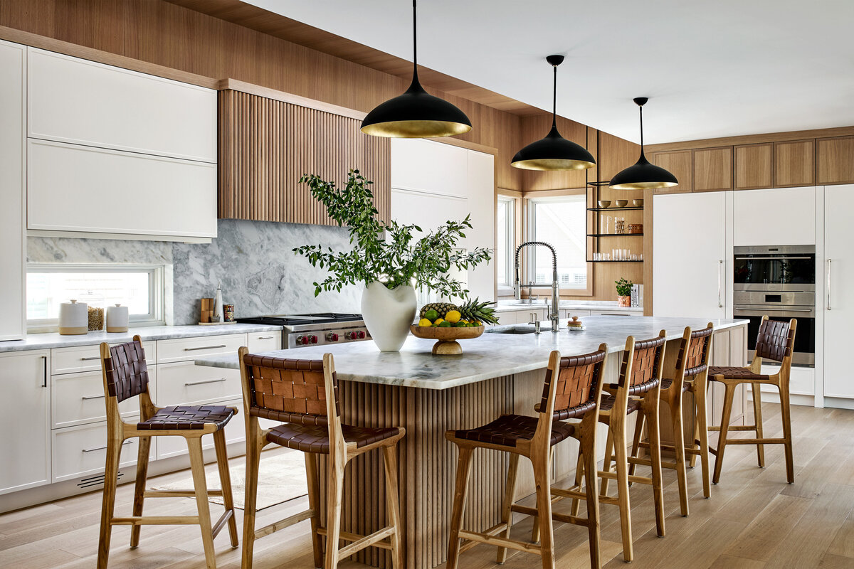 Bay_House_Avalon_kitchen by stephanie kraus designs