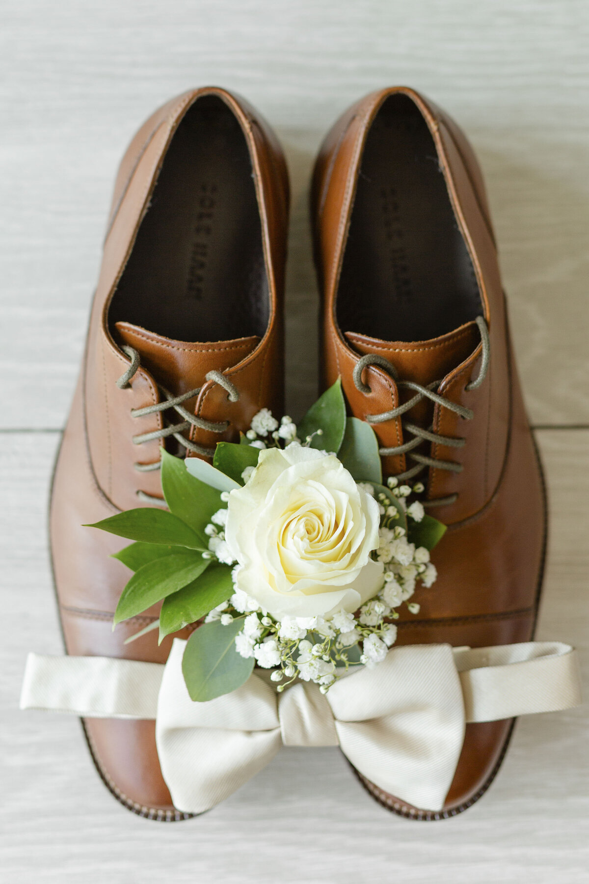 Beach Club Modern Chic Wedding with Touches of Pearl and Gold - Top East Coast Wedding Photography - Ashley Mac Photographs - New Jersey - New York - Connecticut - Rhode Island -16