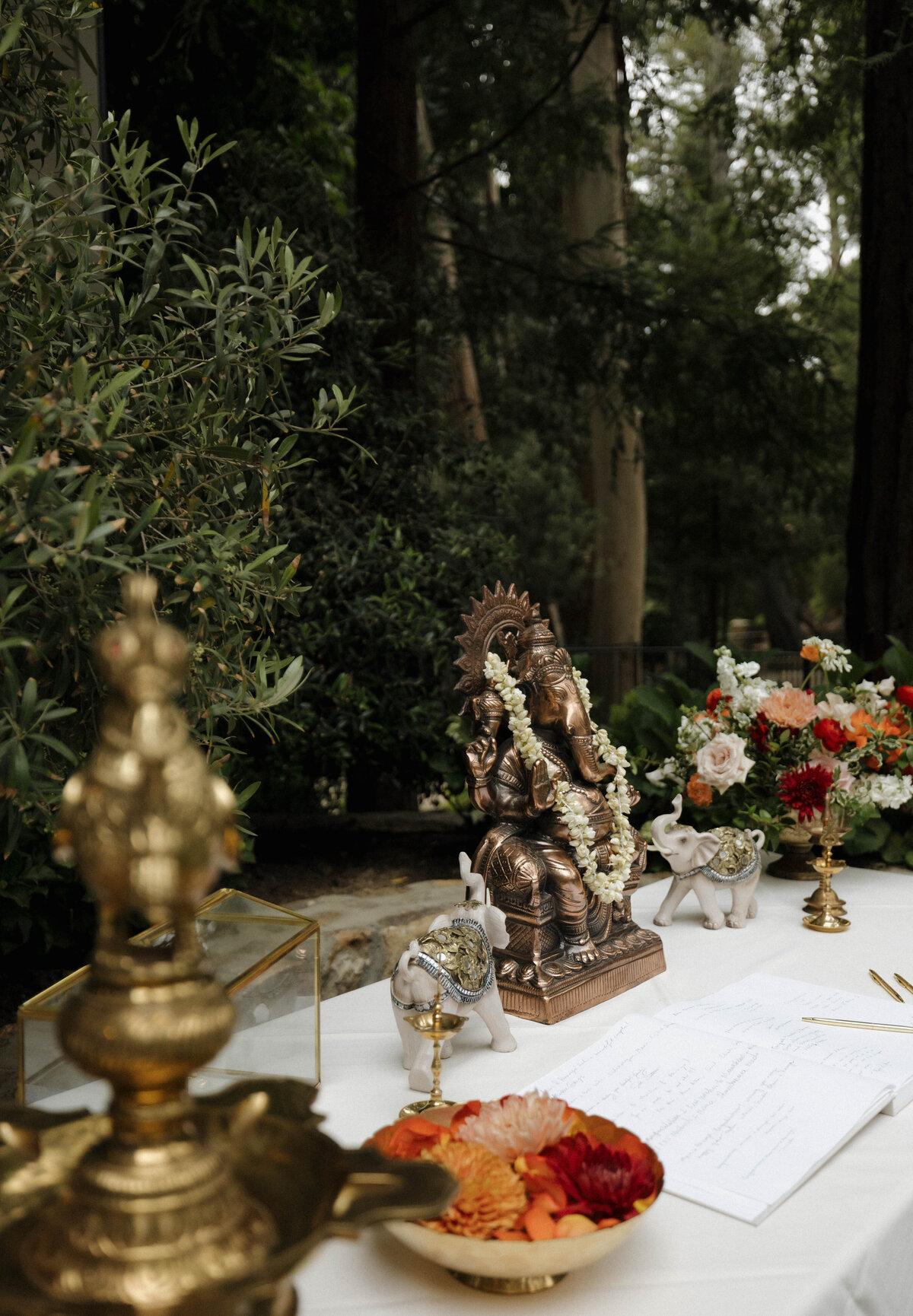 FayeFernCreative-CalamigosRanch-Wedding-Redwood-Ceremony-AM-39