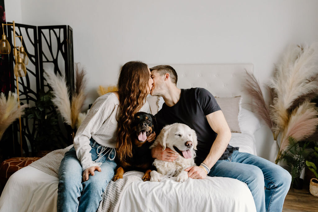 christina_ney_photography_wedding_engagement_lifestyle_photographer_dubuque_iowa_wedding_planning_assistance_adventurous_bold_laidback Family Photography116