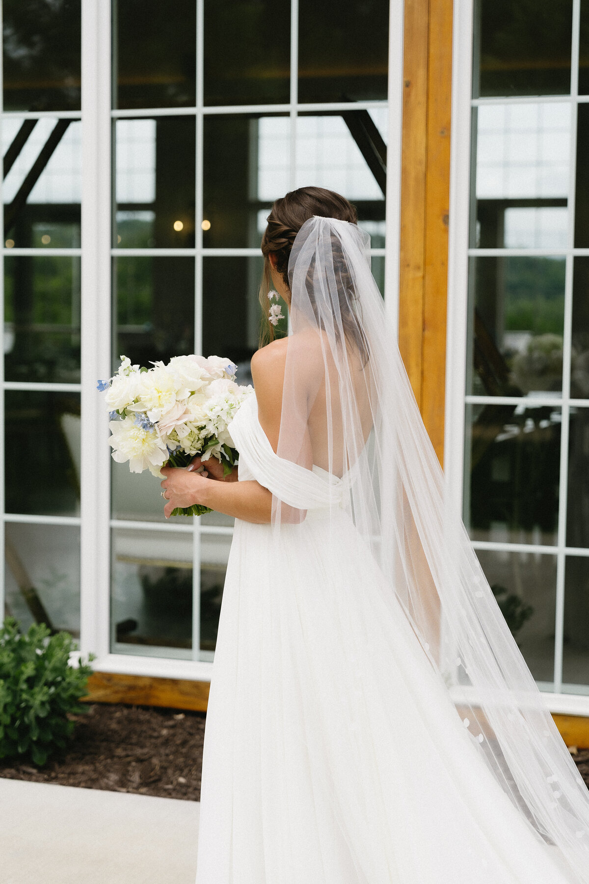 willow-brooke-farm-wedding-red-wing-minnesota-documentary-true to tone-midwest-photographer