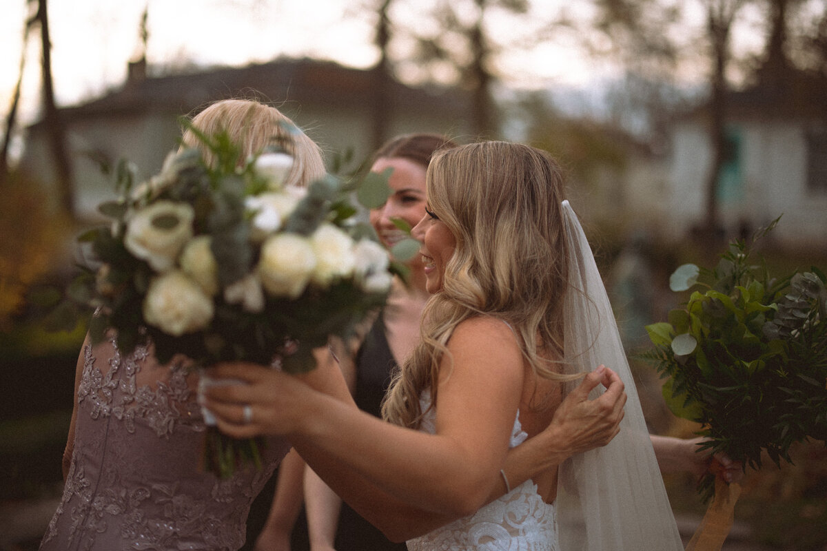 @lauraamendolaphotography_web_wed_maggie-3220