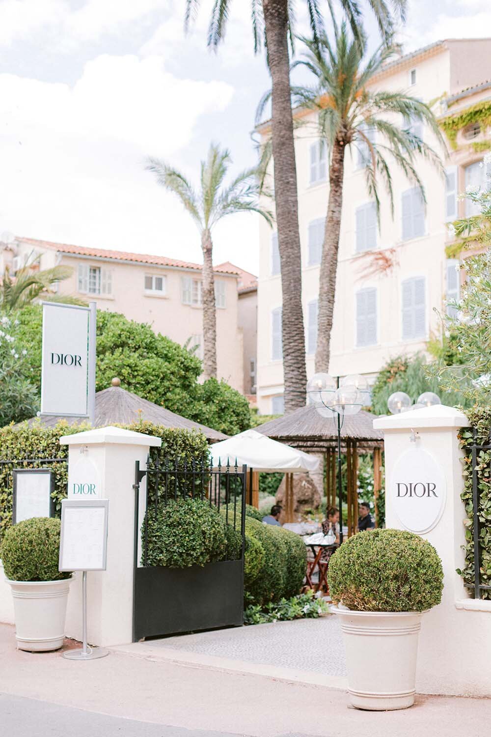 Louise Valentine bridal campaign in Saint Tropez - Veronique Lorre artistic direction - Thomas audiffren photography3