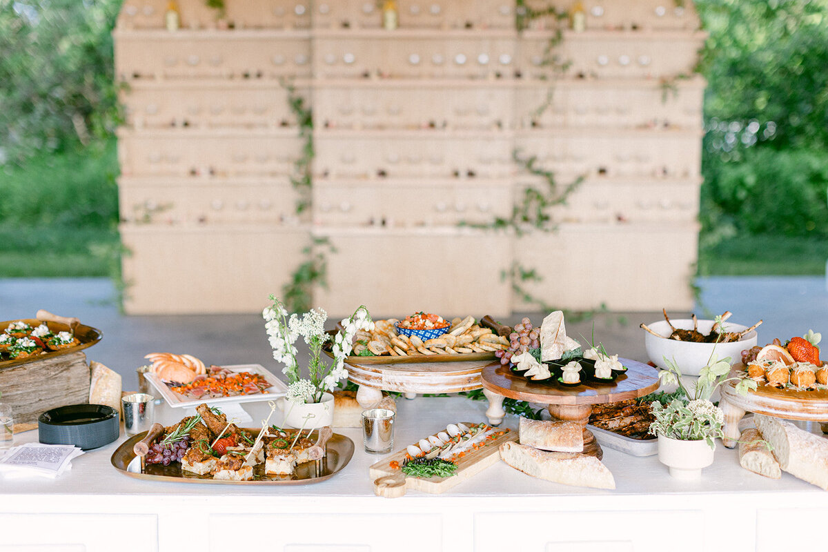 wedding-appetizers-display
