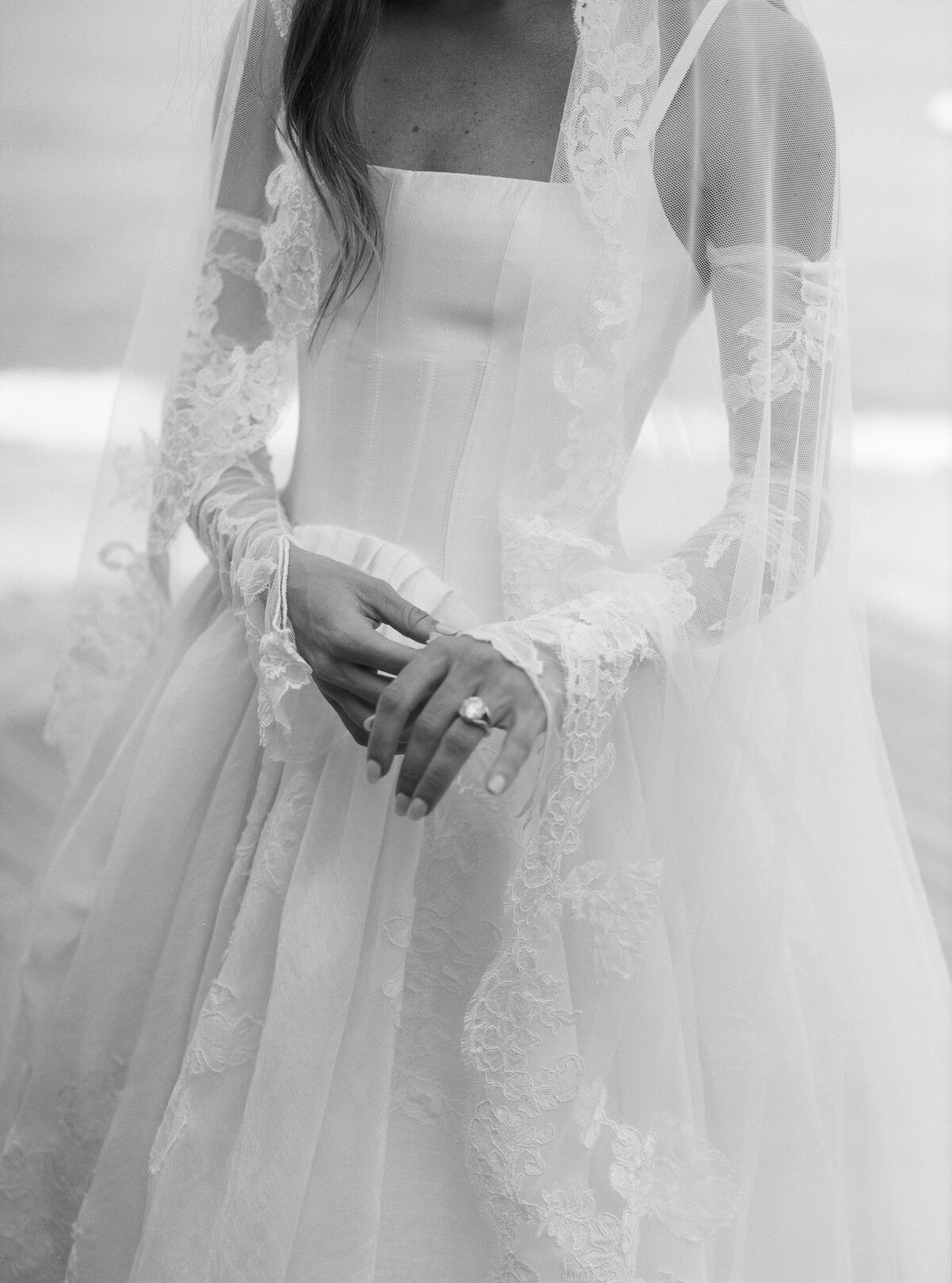 080-REVISED-044EW-ARTISTS-FAVORITES-FINAL250425-TESS-LAWSON-JACK-MCGRANAHAN-122