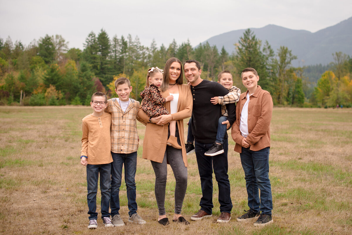 Sammamish and Issaquah Family Photo Session at Tanner Landing