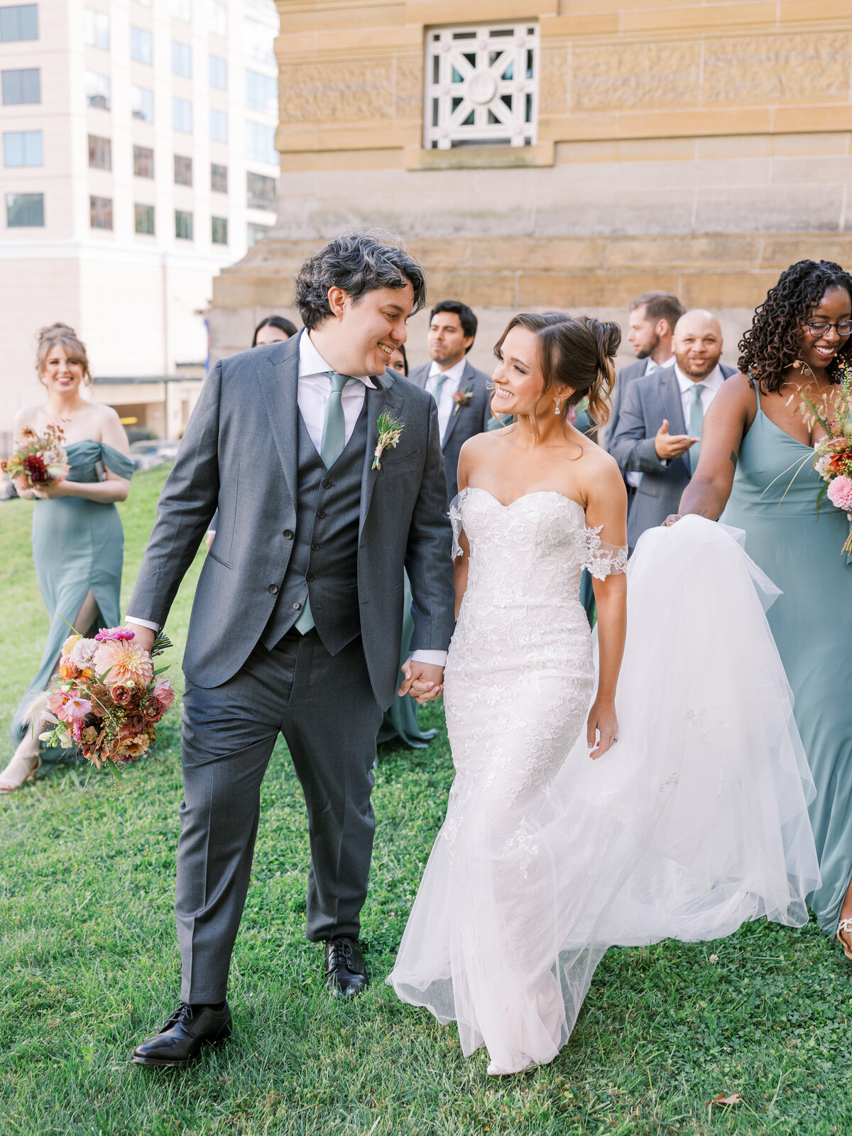 pittsburgh-wedding-photographer-phipps-botanic-gardens-conservatory-wedding-outdoor-lgbtq-luxury-photography-light-and-airy49