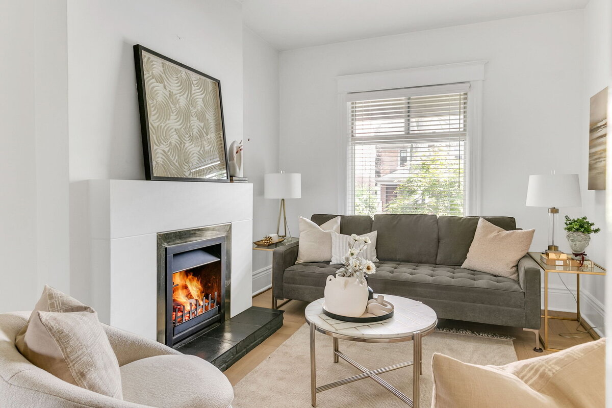 15-web-or-mls-8_006_Living Room