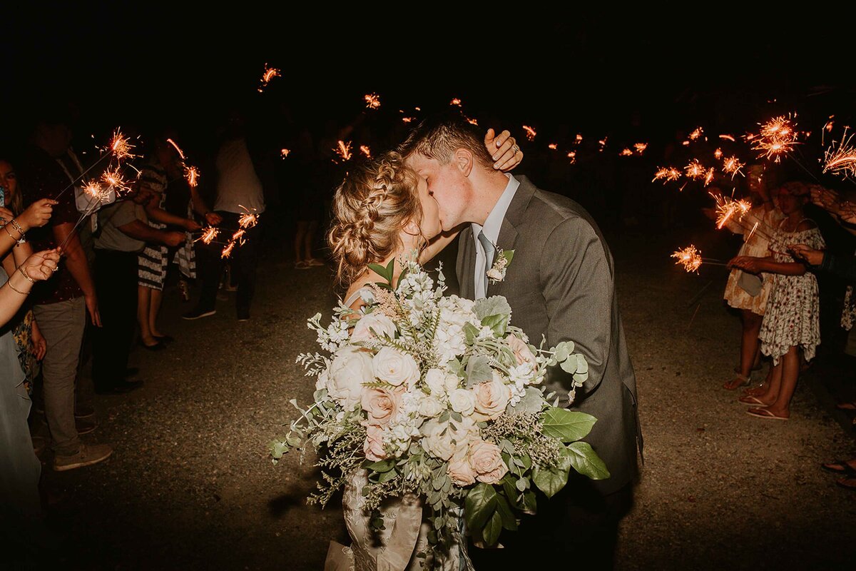 tacoma wedding photographer182