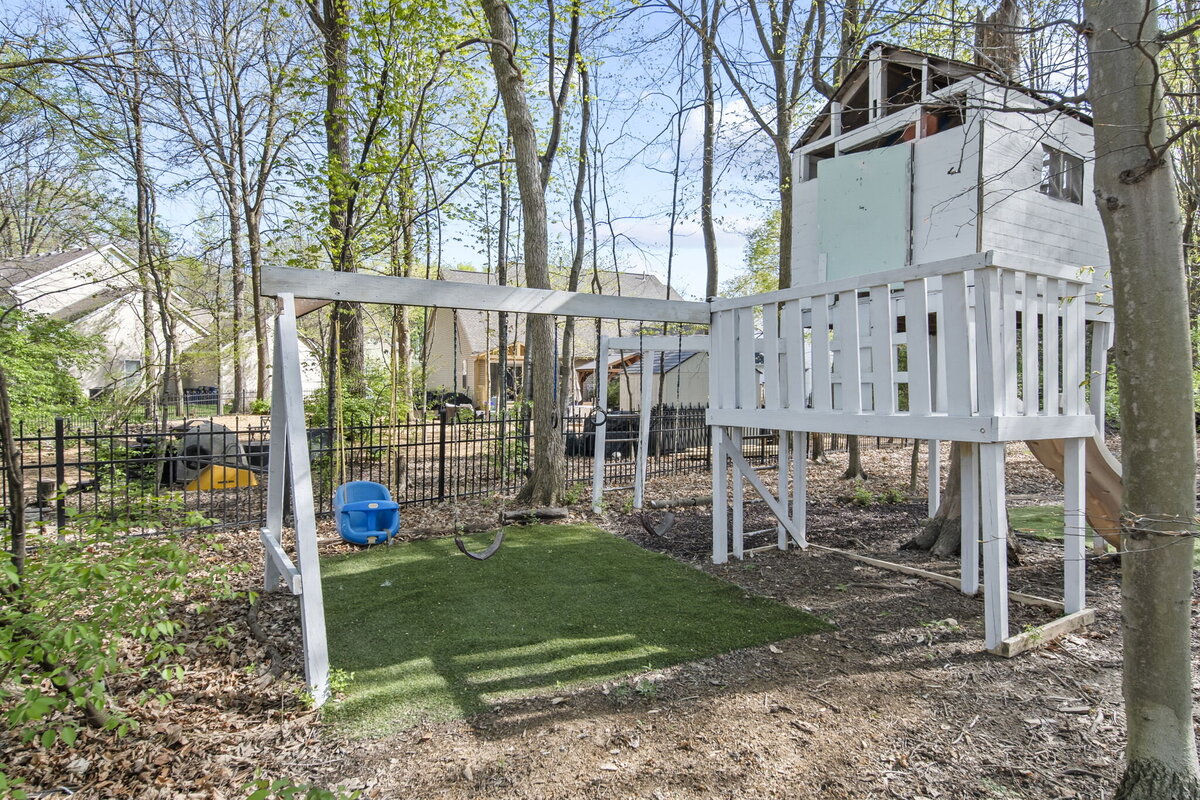 127-web-or-mls-A7404467