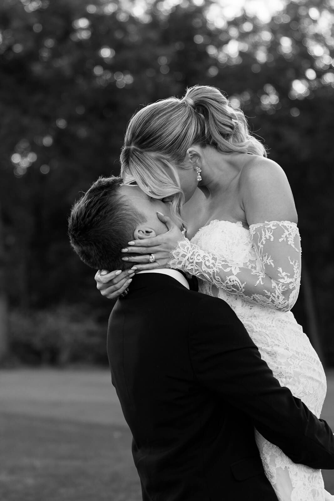 New Jersey Wedding Photographer_Egdewood Country Club_0170