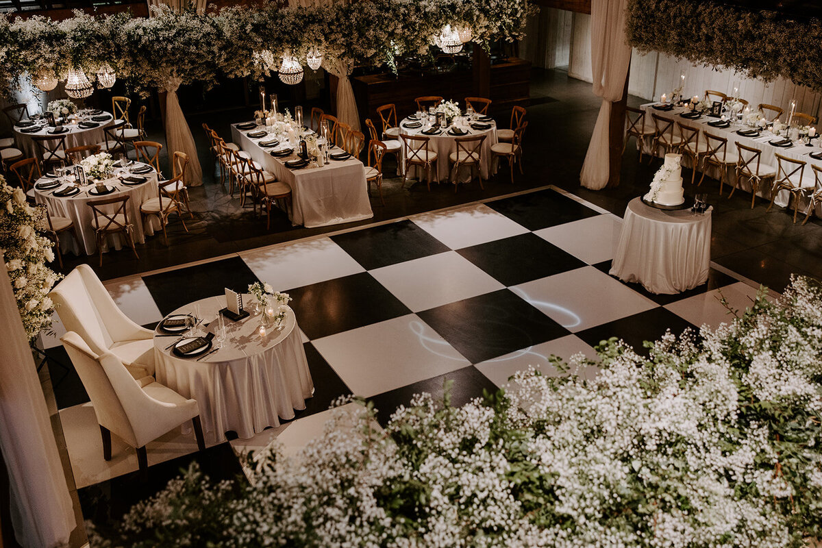 white-wedding-florals-00038