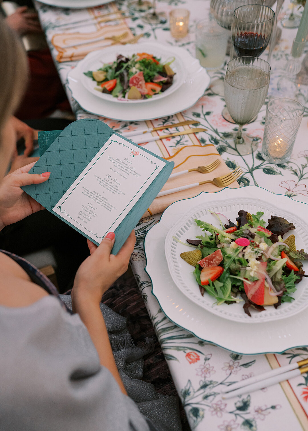 KathleenRob5-3-25GlenstoneGardenVA-VickiGraftonPhotography-1062