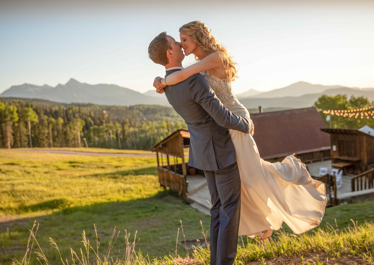 Telluride wedding photographer Investment page | Lisa Marie Wright Photography