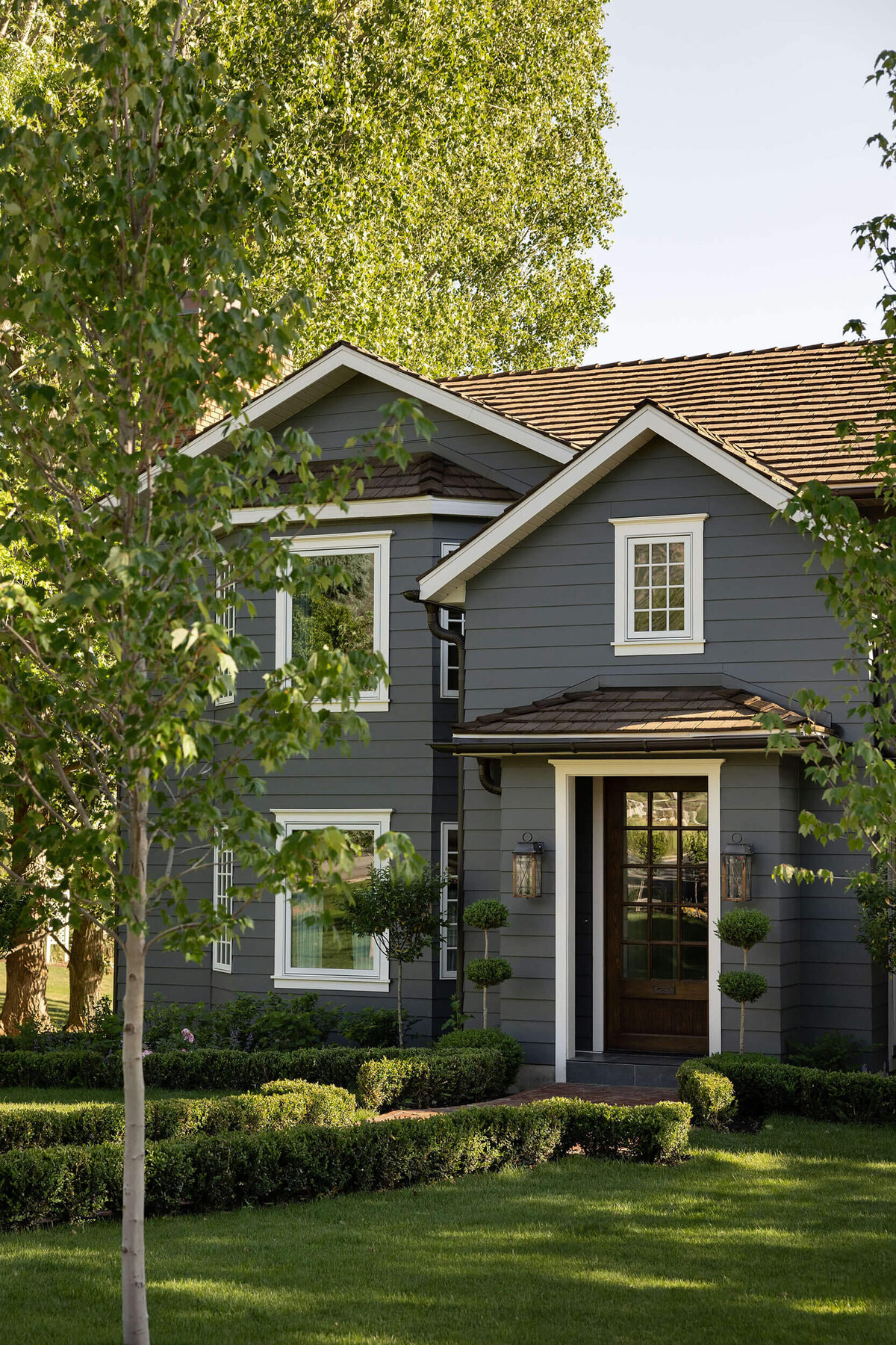 classic-gray-home-exterior-boxwood-landscape-wilmington